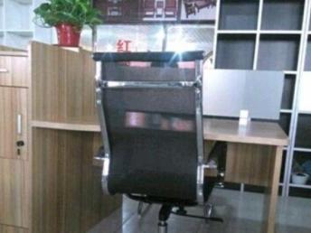 上海办公用品特价直销 老板桌、办公桌、会议桌、电脑桌、经理桌、培训桌一站式采购指南