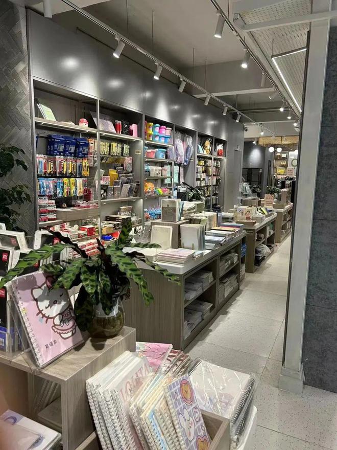 澄海旧书店的新生 从日用杂品到文化地标的华丽转身