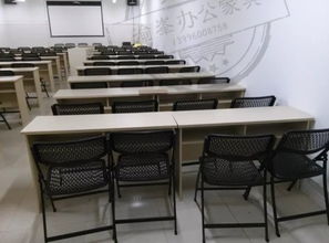 重庆家具厂批发与定制服务全解析 会议桌、培训桌、学习桌、屏风及职员卡位一站式采购指南